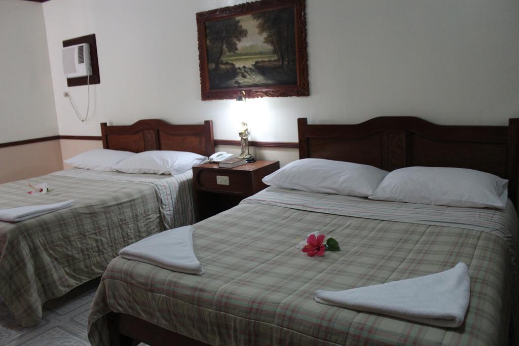 Tonglen Beach Resort Balabag  Zimmer foto