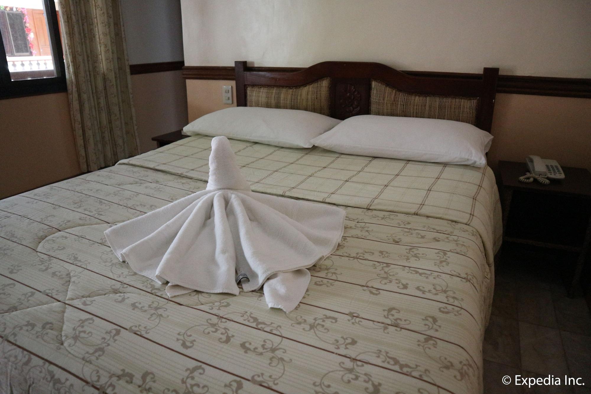 Tonglen Beach Resort Balabag  Exterior foto